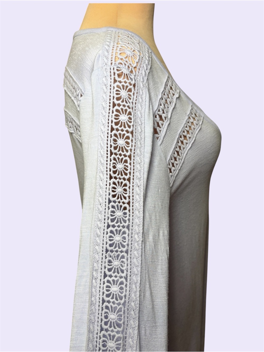 Deletta Soft Lavender V-Neck Long Sleeve Tunic with Insets